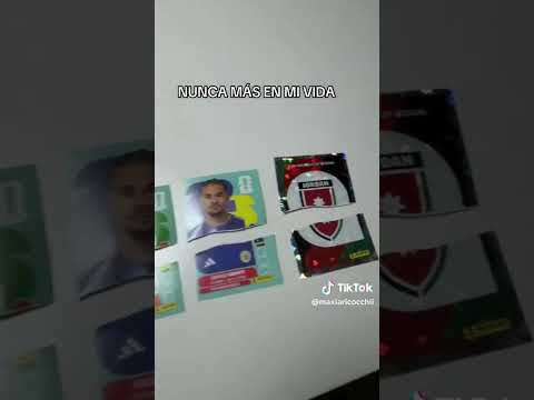Error al abrir un paquete de figuritas termina con Messi partido a la mitad y un video viral