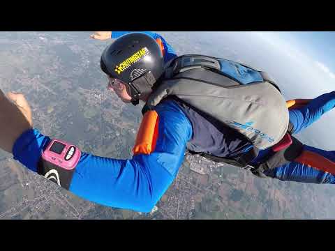 AFF skydive Schaffen Belgium Level 5