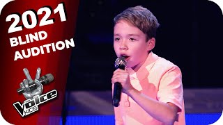 Disney&#39;s &quot;The Lion King&quot; - I Just Can&#39;t Wait To Be King (Adriano) | The Voice Kids | Blind Audition