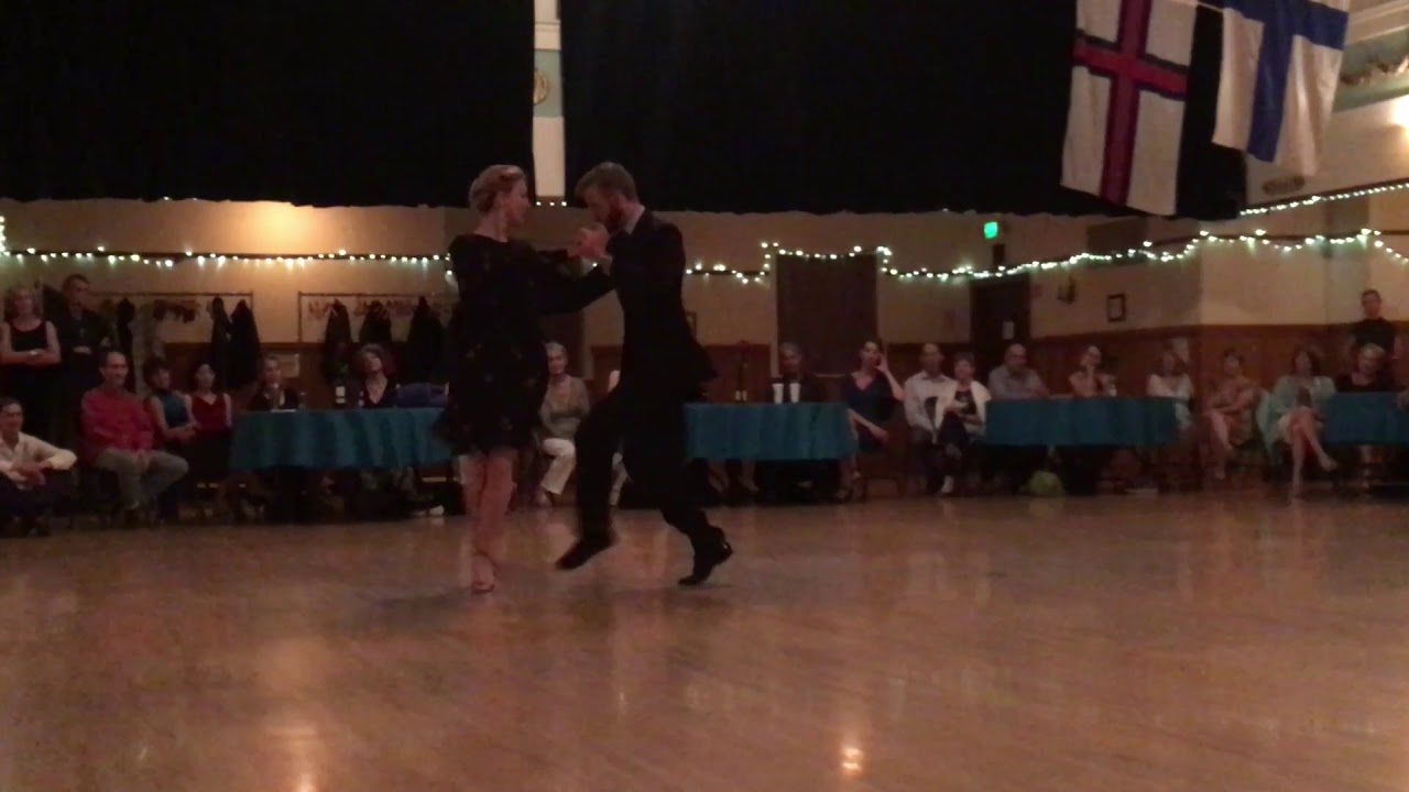 Performance Liz & Yannick Vanhove (Los Belgas) at Norse Hall in Portland 2/2