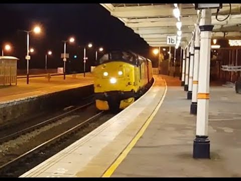 Class 37 Diesel Locomotive 37175 on 308a passing southbound through platform 1 of Kettering Station