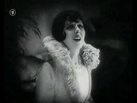 BETTY AMANN (1905 - 1990)