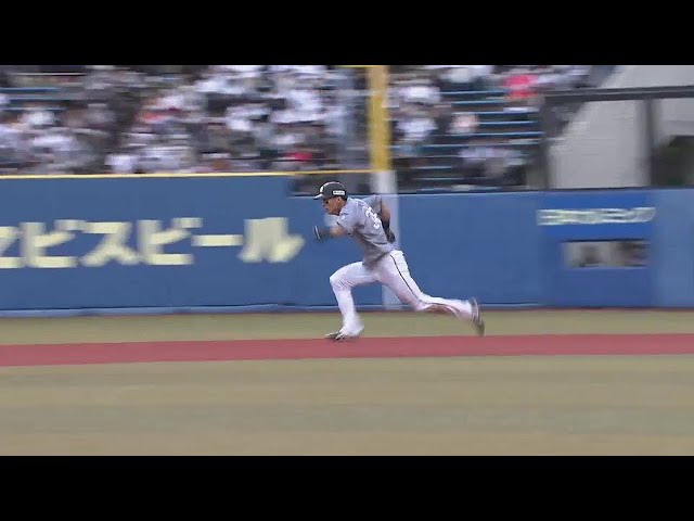 【3回裏】初球からスタート!! マリーンズ・高部瑛斗 今季4個目の盗塁成功!! 2022年4月16日 千葉ロッテマリーンズ 対 北海道日本ハムファイターズ