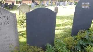 preview picture of video 'Grave of Captain Peter Fleming OBE'