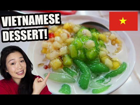 Eating Vietnamese Street Food and Vietnamese Desserts | Ho Chi Minh City (Saigon) Travel Vlog 2019