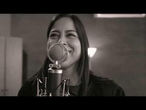 CLAUDIA SANTOS - Cuando todo se va al Olvido (Video Oficial)