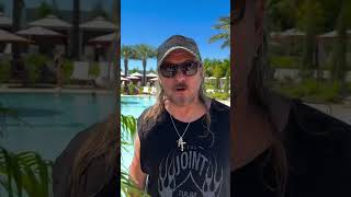 On Vacation… But Still Sending Up Prayers 🙏 | Johnny Van Zant | #alwayslookup #hesthereforyou