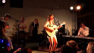 Gabrielle Aplin - Shallow Love @ Barn on the Farm 2015