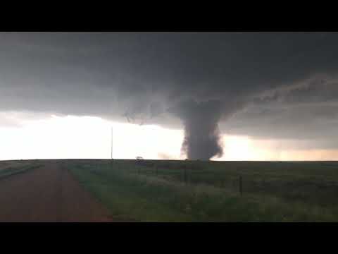 We Got Close To This Nebraska Tornado!!