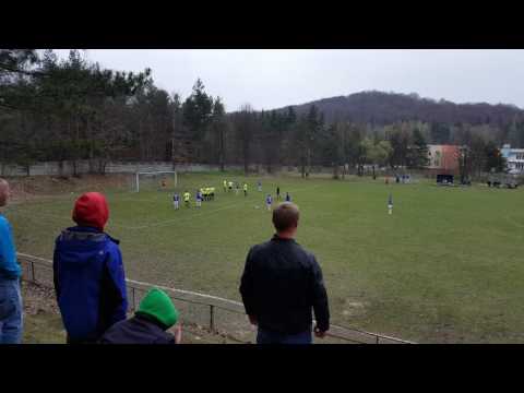 Unia JAROSZOWIEC - Laskowianka Laski  bramka na 3 - 1