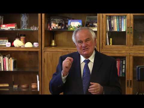 Cooperative Learning Accelerates Language Learning