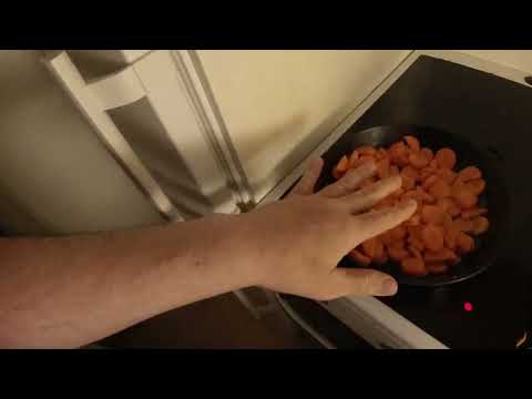 MongoTV_9817 - Mongo Madskole - Del 2 - KARRY RIS Med Stegte GULERØDDER og LØG og TAMARI