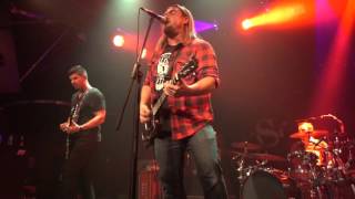 2015-11-07 Socialburn (04) Everyone @ Club LA