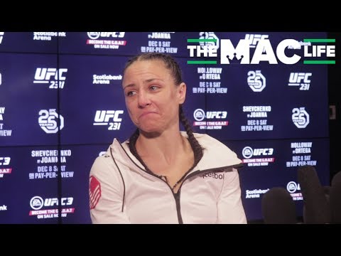 Nina Ansaroff reacts to Claudia Gadelha at UFC 231