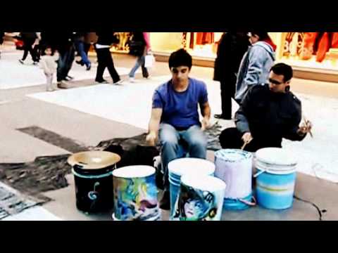 Amazing street drummers duet! - Sebastian Zoppi & Caio Wohnrath