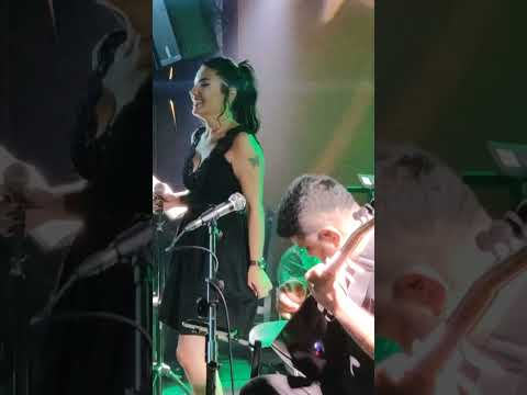 DUYGU KUTLU (ZAHİDEM-KAŞLARIN KARA KARA)