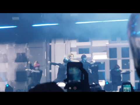 20180804 WannaOne - Boomerang (1) [ONE: THE WORLD ] in Bangkok