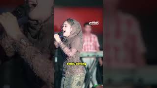 Download lagu bukit berbunga - versi jadul fyp tiktok viral - silvy k x om hilmawan #beranda #fyp #shortvideo mp3