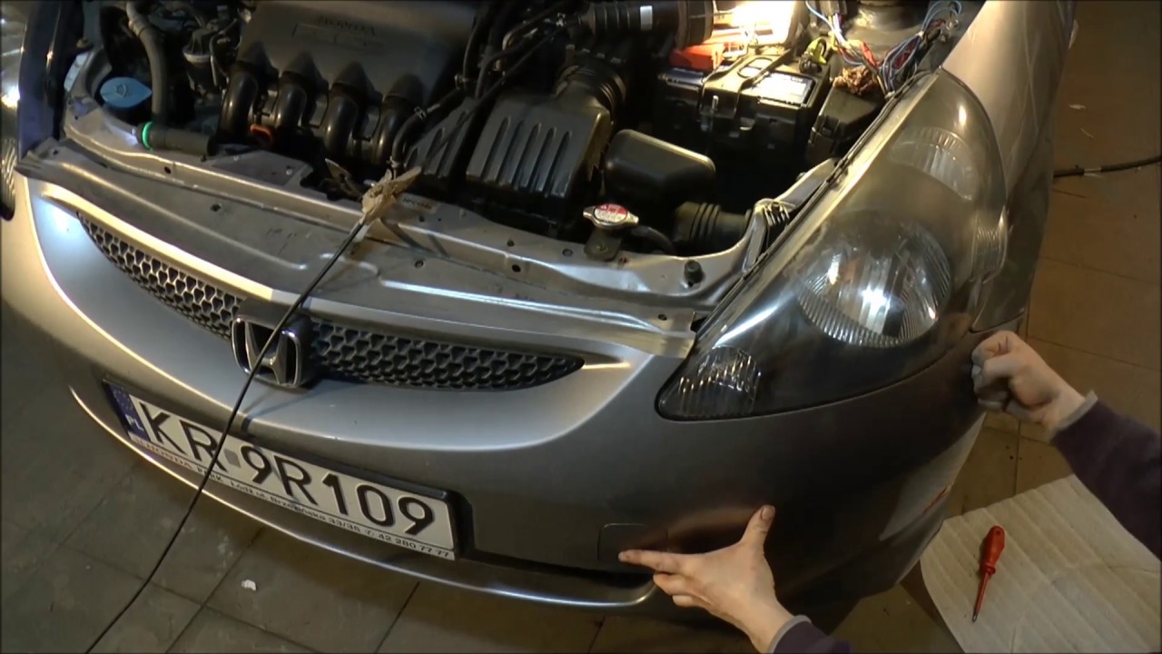 How to replace H4 bulb - Honda Jazz/Fit - bulb replacement, change, bumper removal, remove