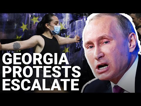 “Russia is our enemy!” | Georgia protests erupt in violence against Kremlin-like “foreign agent” law