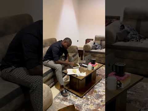 Eat first! Vincent Enyeama, African greatest goalkeeper🥇💐 #shortvideo #youtubeshorts #shorts