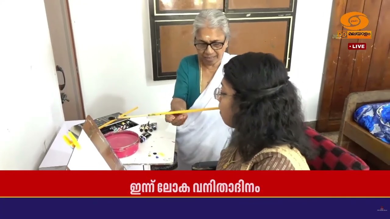 കടിച്ചുപിടിച്ച ബ്രഷ് കൊണ്ട് ക്യാൻവാസിൽ മനോഹര ചിത്ര