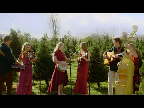 Angels We Have Heard On High - The Petersens (LIVE)