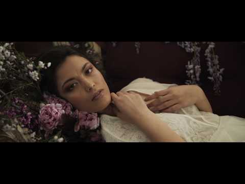 Denise More: A Vintage Woodland Wedding