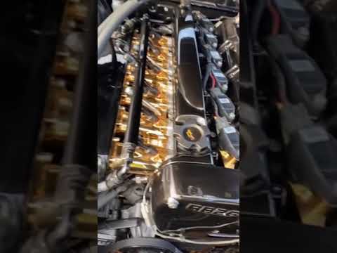 24K gold parts on 1300HP R33 Skyline