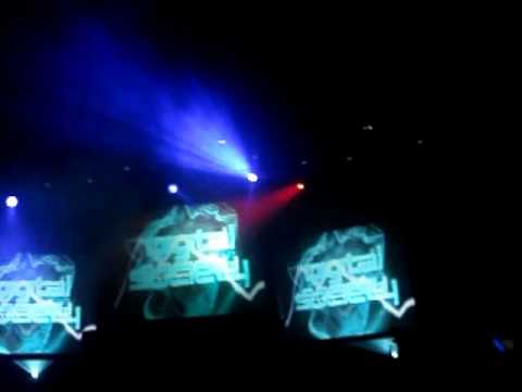 Lange ft. Emma Hewitt - Live Forever (Mat Zo Remix) @ Digital Society, O2 Academy, Leeds 02/05/10
