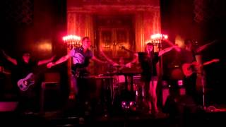 Savoir Adore &quot;Loveliest Creature&quot;