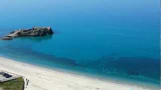 preview picture of video 'Baia di Riaci a 2 km da Tropea in Calabria.'