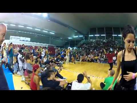 HIP HOP  CONNECTION 2012- MOMENTUM( lagaet/ bruce almighty) VS PREDATORZ( bootuz/plast mass)