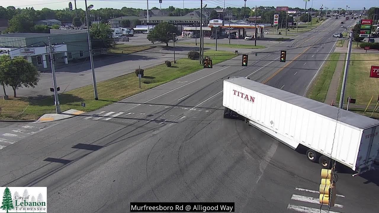 Live webcam view of Tráfico en Murfreesboro Rd y Alligood Way