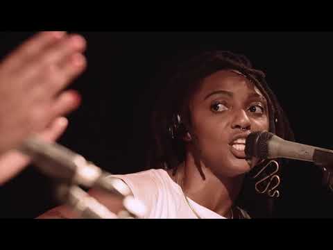 Dassalu - Bia Ferreira e Doralyce (Preta Leveza em Salvador)