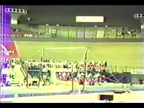 7th T CHN Huang Qun UB - 1985 World Gymnastics Championships 9.425.avi