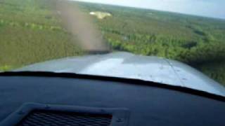 preview picture of video 'Joe landing Cessna 182S - Millenium - Carthage Airport'