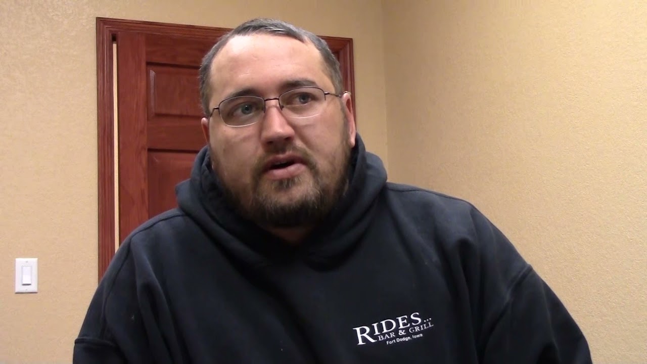 Injured Custodian Thanks Erik for Helping Him With His Case Walker