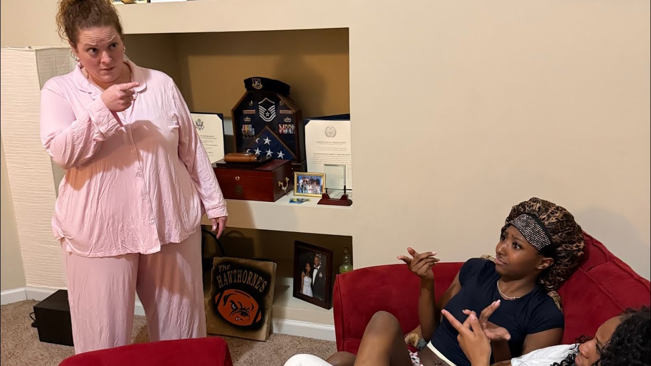 Bethany asks Brooke does she know why the Apartment Kids were in the driveway