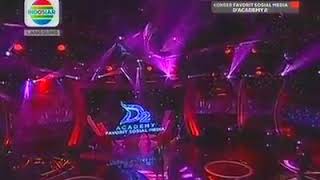 Download lagu Masih teringat ya IRWAN DA 2 Dengan ketampanan nya . Sapu tangan mirah mp3