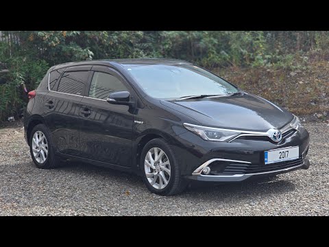 2017 Toyota Auris Hybrid - Image 2
