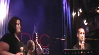 Summertime - sung by Gina P at Duc des Lombards jam in Paris
