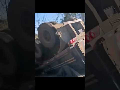 Grave acidente entre carreta e carro é registrado na Rodovia BR-285