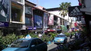 preview picture of video 'アキーさん散策！バリ島・クタの街徘徊2！Kuta-area,Bali,Indonesia'