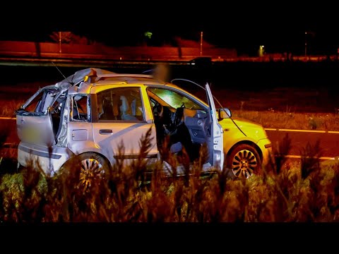 Auto over de kop afrit A50 Sint-Oedenrode