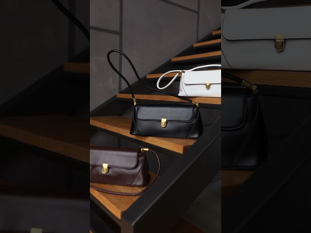 Чоботи жіночі шкіряні байка хутро 592641 Чорний Сумка жіноча 591275 Біла