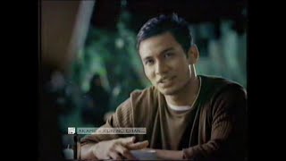 Download lagu Iklan Sunsilk - Taman (2001) ada penampakan? mp3