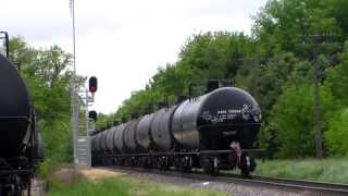 preview picture of video 'CSX 860, ES44AH, Heads Ethanol West. 6-1-13'