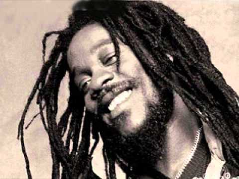 Dennis Brown - Ghetto Girl