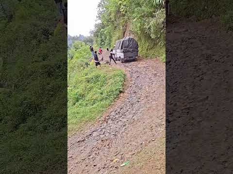 🚌 Extreme Off-Road Bus Journey: Navigating the Impossible! #ShortVideos #OffRoad #AdventureTravel🚙